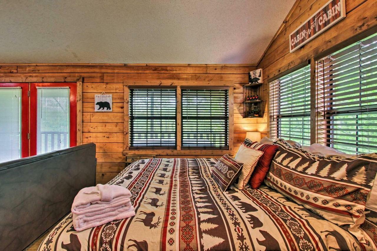 River Rush- Cozy Riverfront Cabin 5 Mi To Pigeon Forge Севьервилл Экстерьер фото