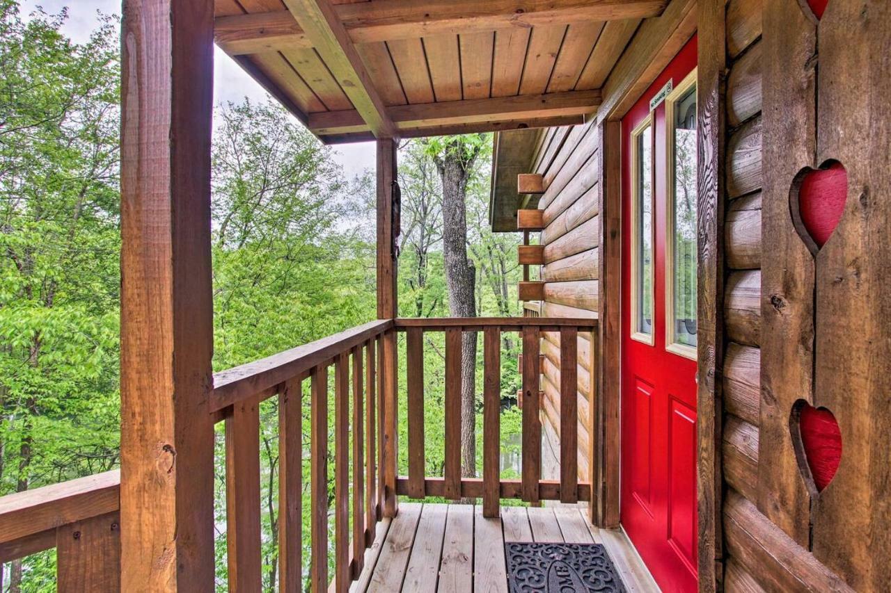River Rush- Cozy Riverfront Cabin 5 Mi To Pigeon Forge Севьервилл Экстерьер фото