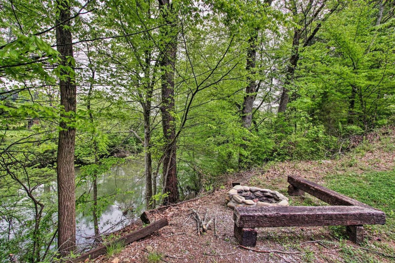 River Rush- Cozy Riverfront Cabin 5 Mi To Pigeon Forge Севьервилл Экстерьер фото