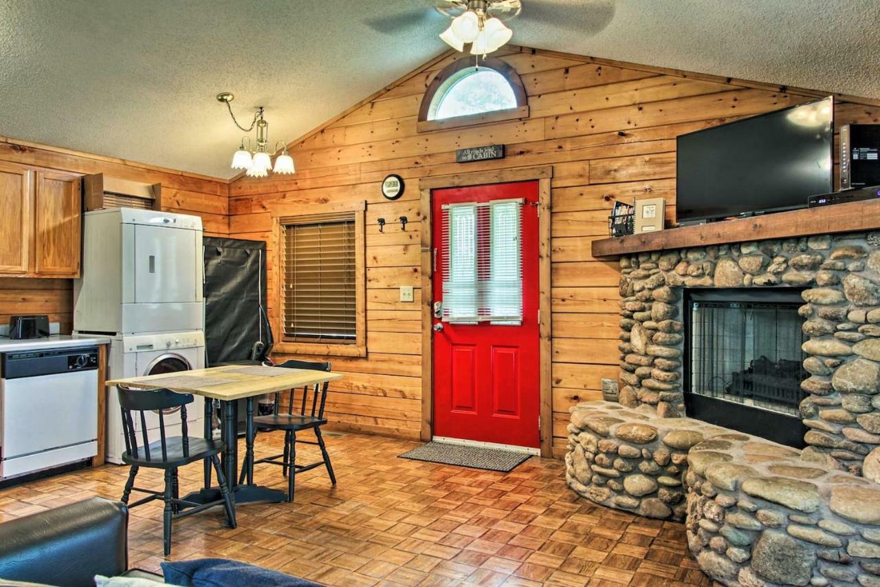River Rush- Cozy Riverfront Cabin 5 Mi To Pigeon Forge Севьервилл Экстерьер фото